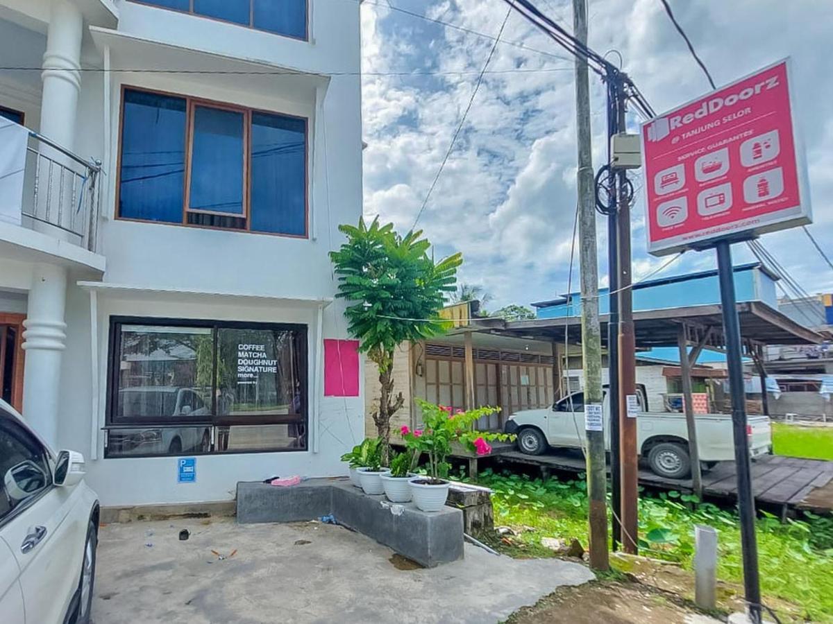 מלון Reddoorz @ Tanjung Selor מראה חיצוני תמונה